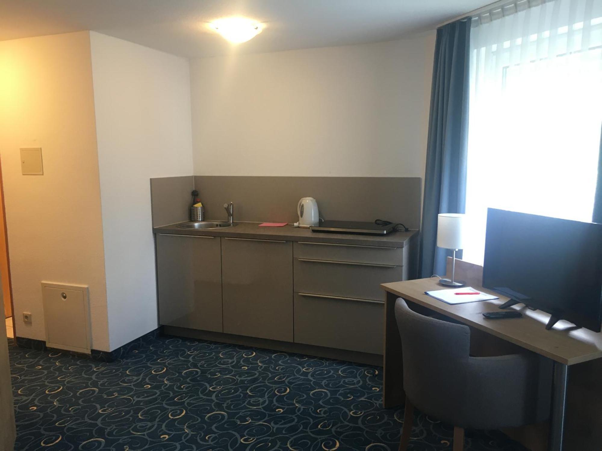 Appartis - Hotel Am Stadtpark Sindelfingen Extérieur photo