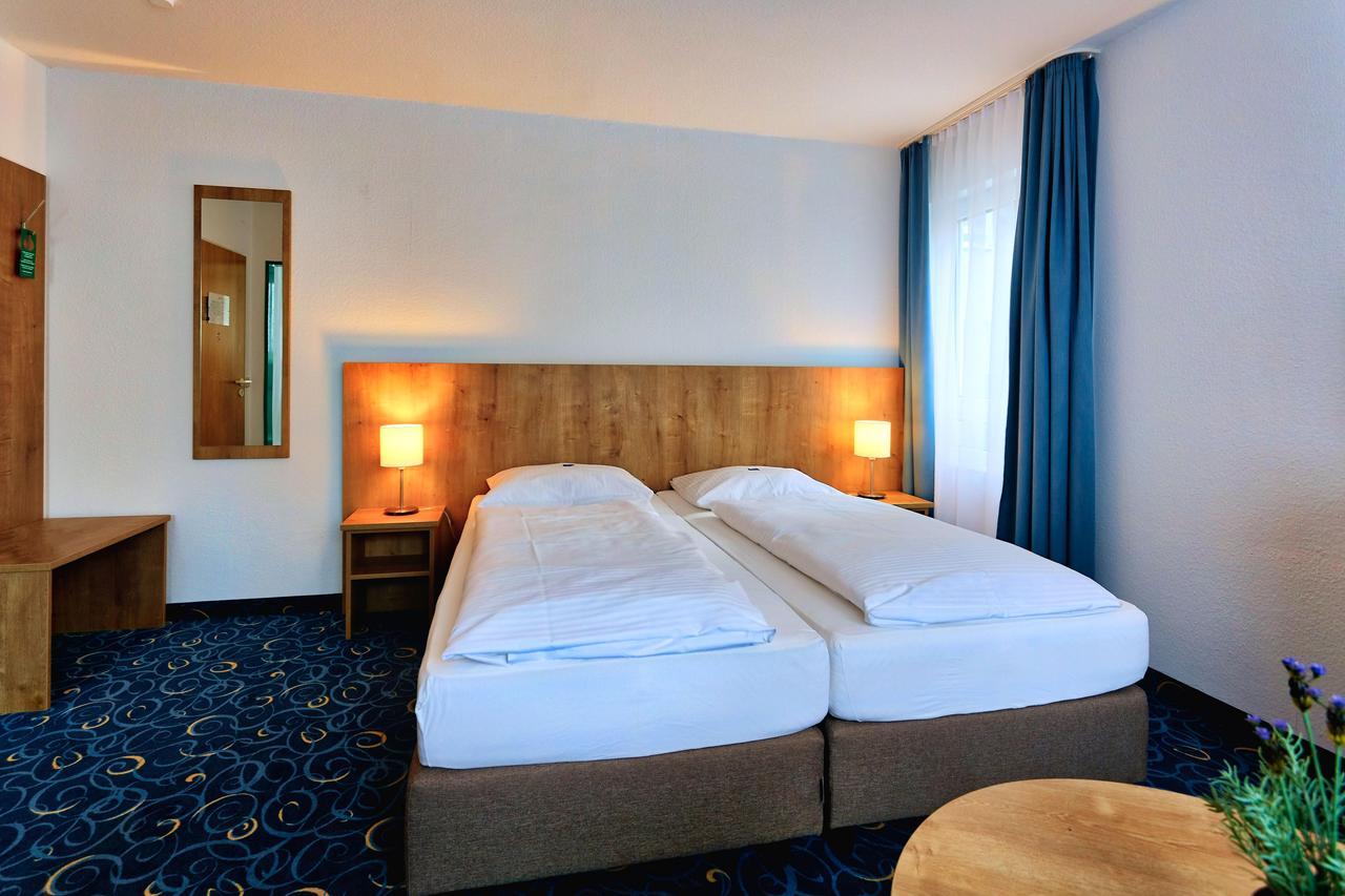 Appartis - Hotel Am Stadtpark Sindelfingen Extérieur photo