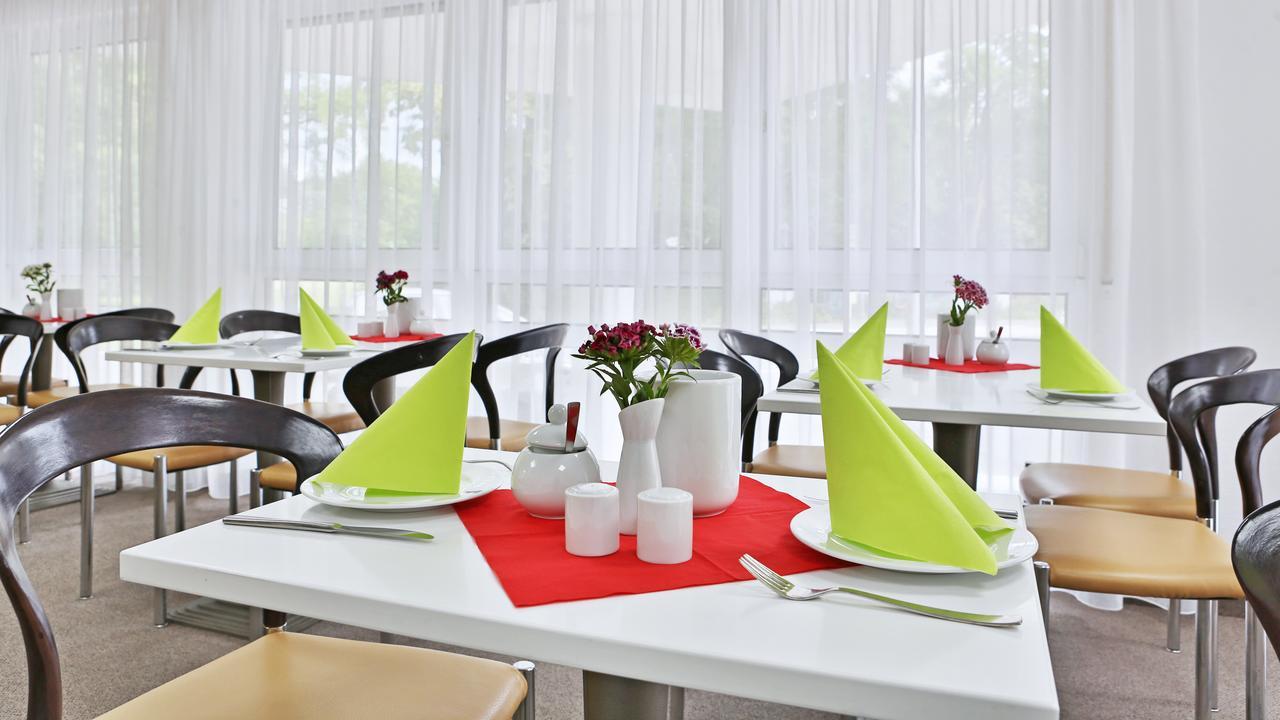 Appartis - Hotel Am Stadtpark Sindelfingen Extérieur photo