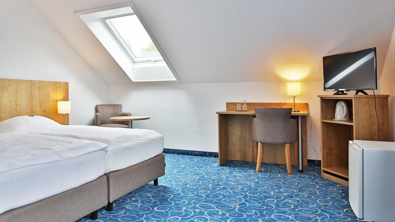 Appartis - Hotel Am Stadtpark Sindelfingen Extérieur photo